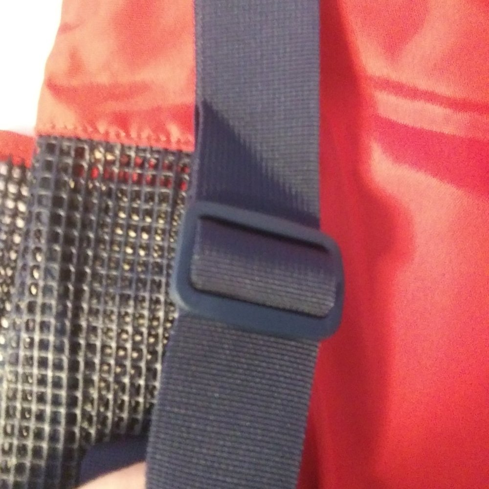 NWOT Lands End Kids rich red mesh beach bag - Picture 12 of 16